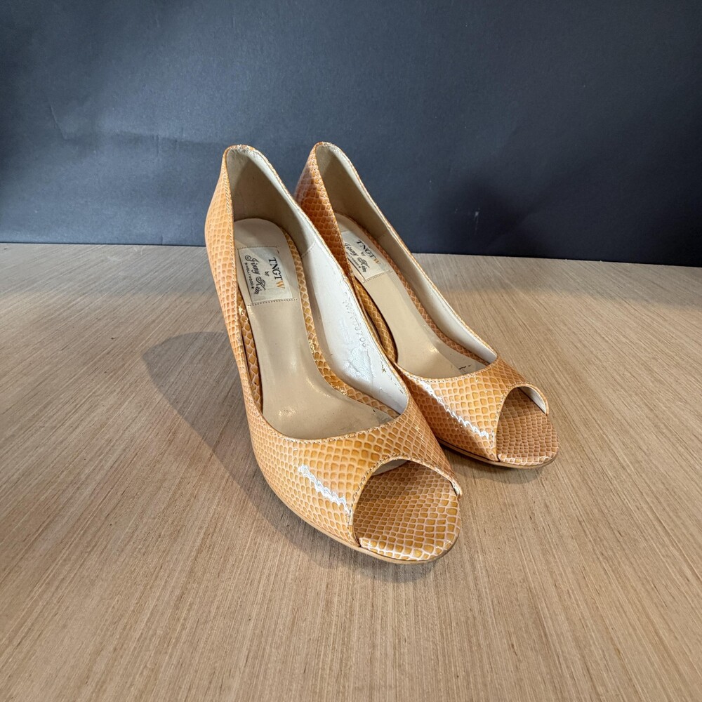 Vtg Jinny Kim Shoes Womens Size 7 Orange Patent Leather Peep Toe Stiletto Pumps